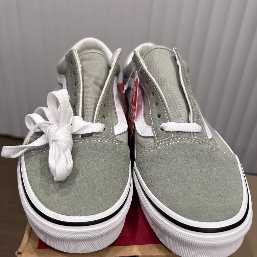 BRAND NEW Vans! Comes with original packaging and sticker!